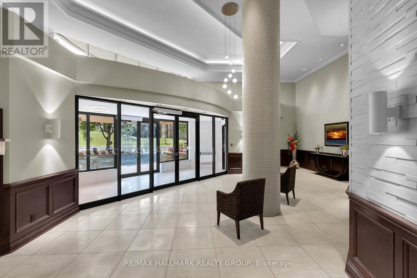 503 - 3105 Carling Avenue