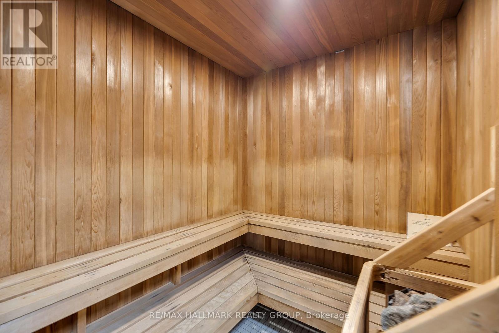 503 - 3105 Carling Avenue