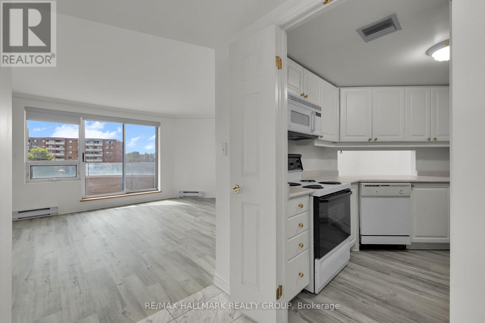 503 - 3105 Carling Avenue