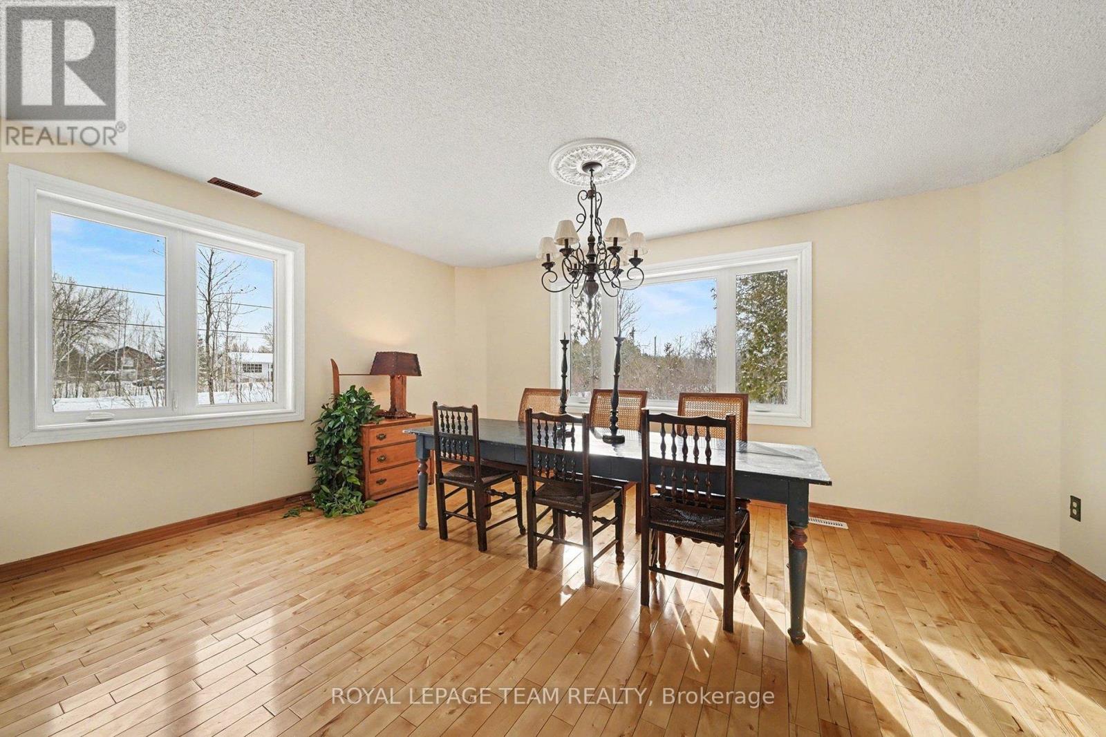 2249 Mcgovern Road W