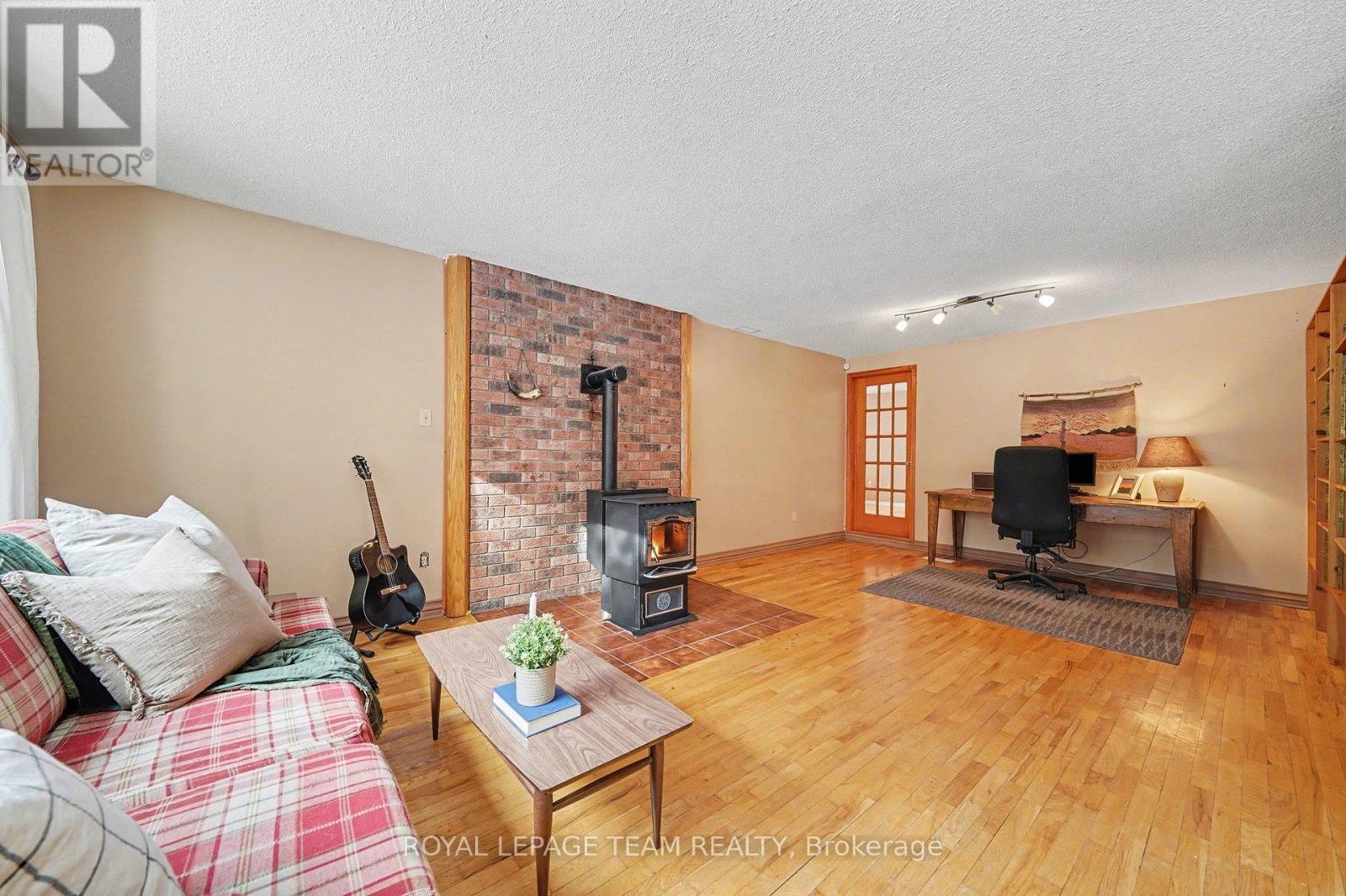 2249 Mcgovern Road W