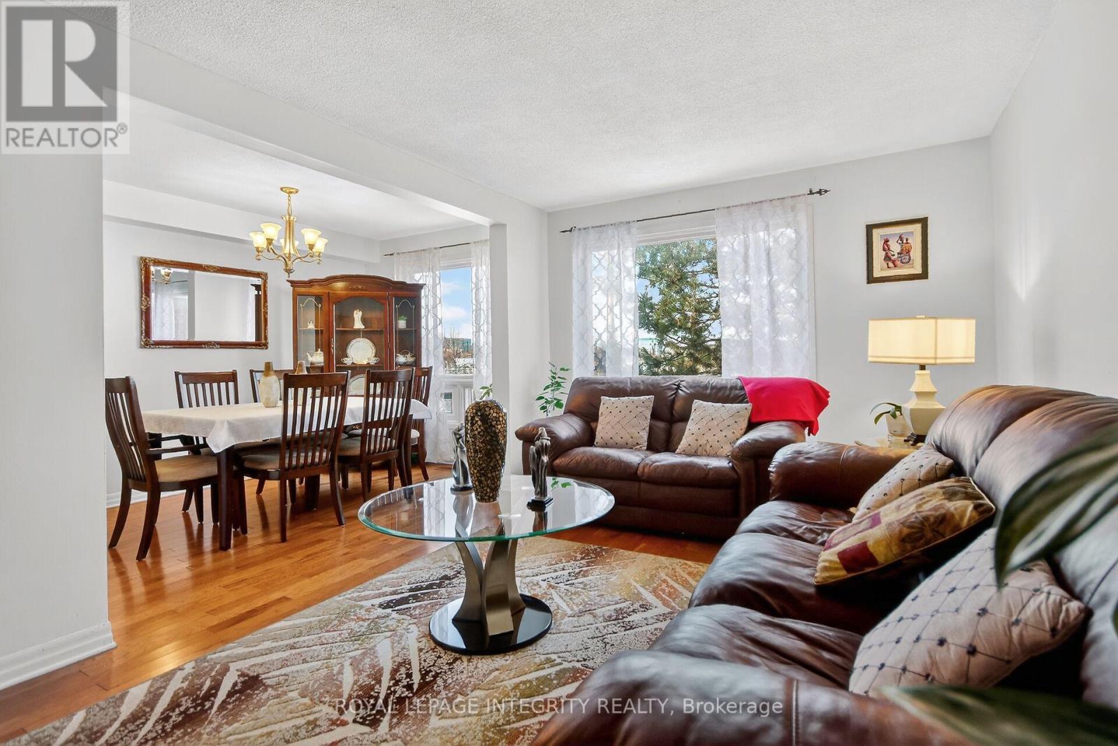 13 - 2415 Southvale Crescent