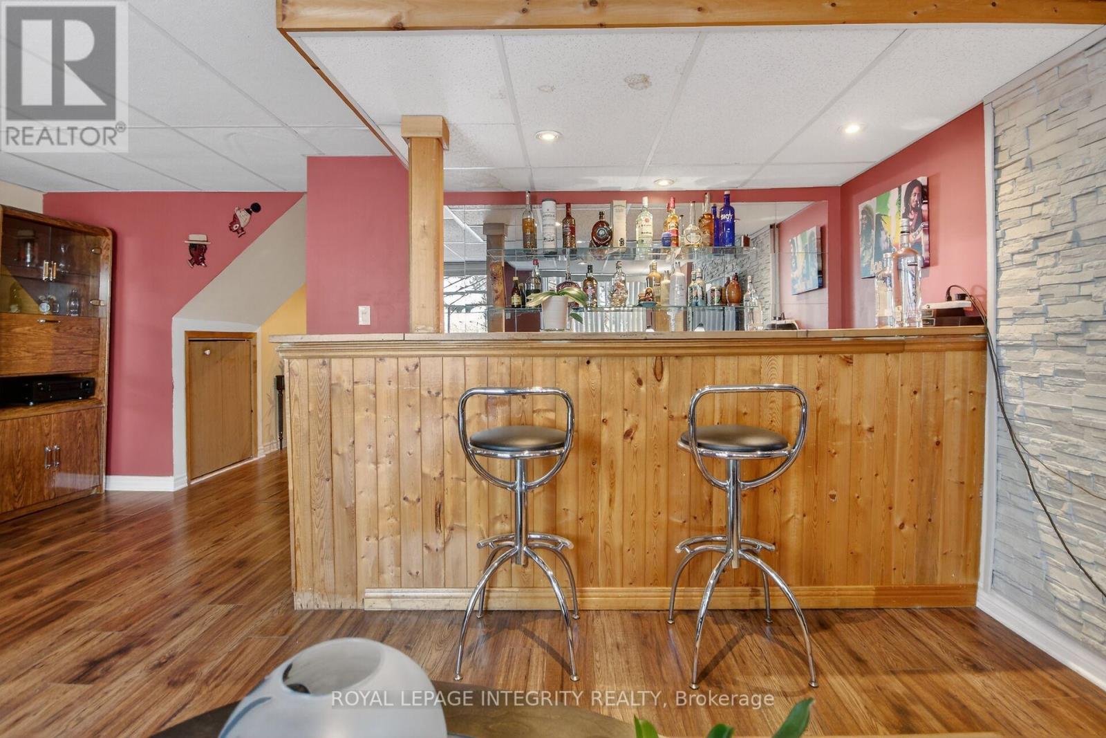 13 - 2415 Southvale Crescent