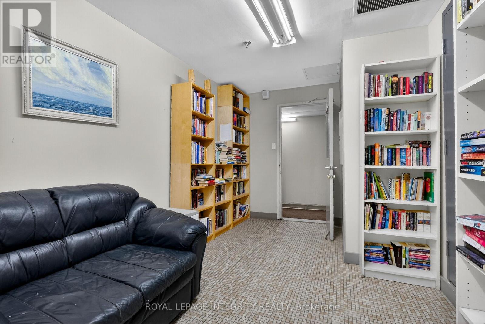 1708 - 1785 Frobisher Lane