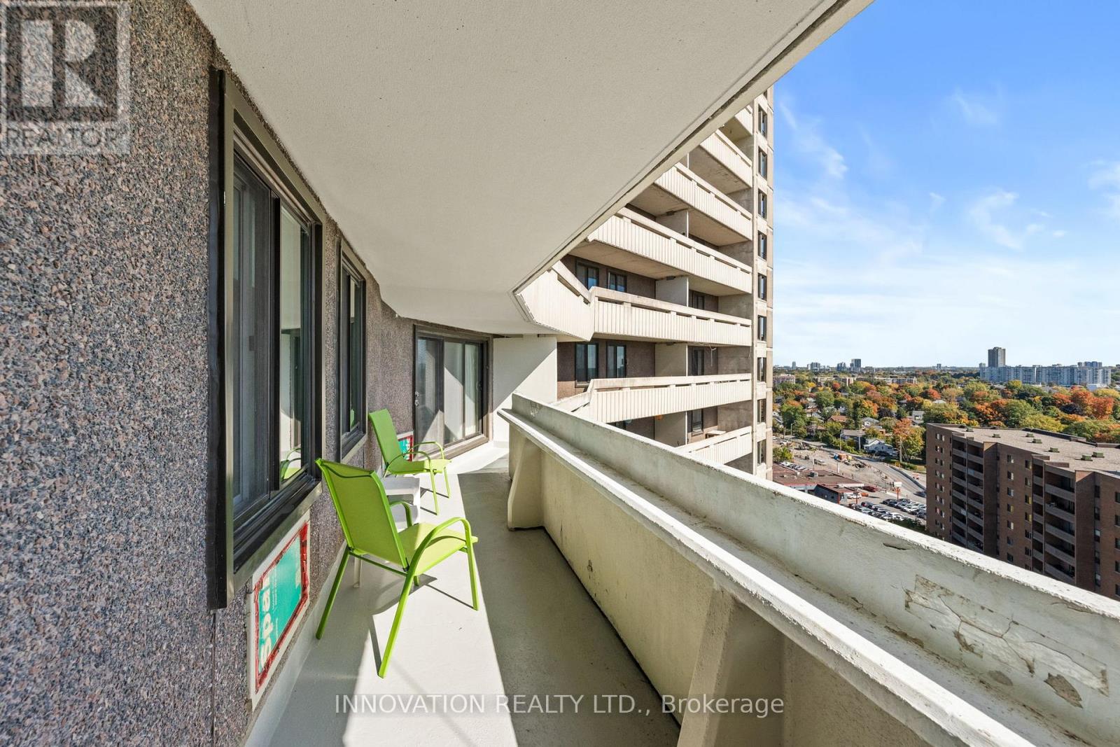 1905 - 1171 Ambleside Drive