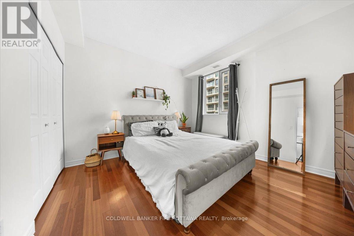 1108 - 134 York Street