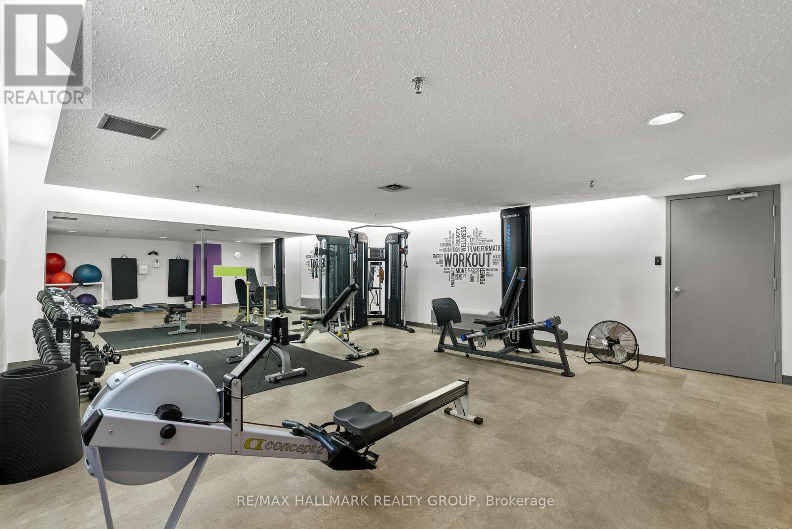 411 - 2871 Richmond Road N