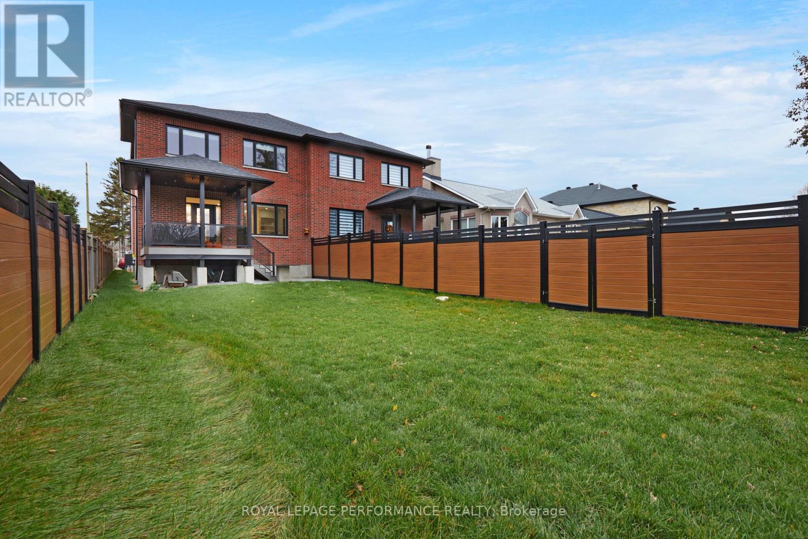 1709 Fisher Ave Avenue