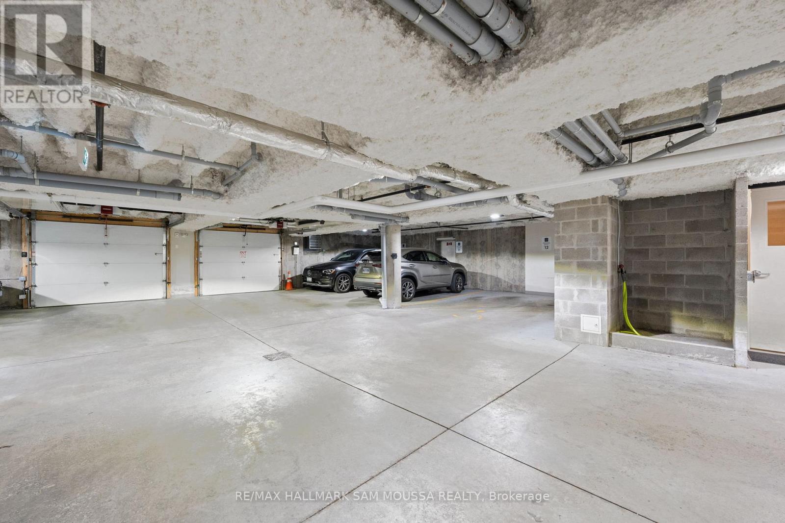 101 - 120 Cortile Private