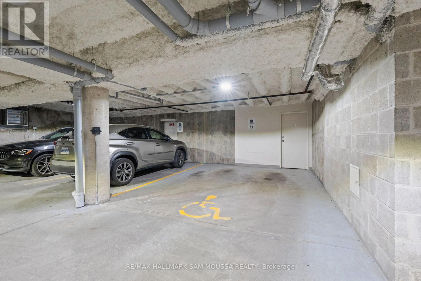 101 - 120 Cortile Private