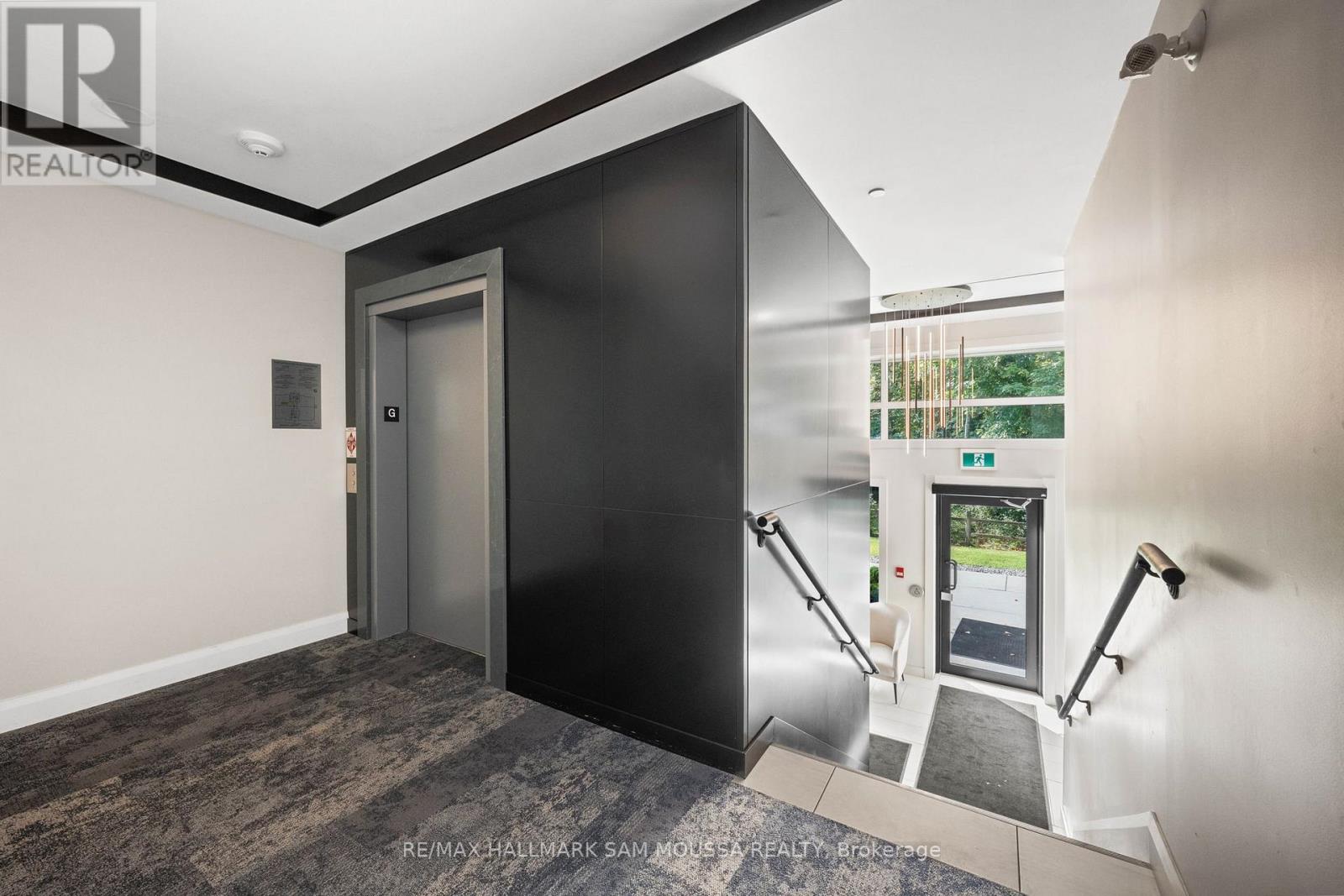 101 - 120 Cortile Private