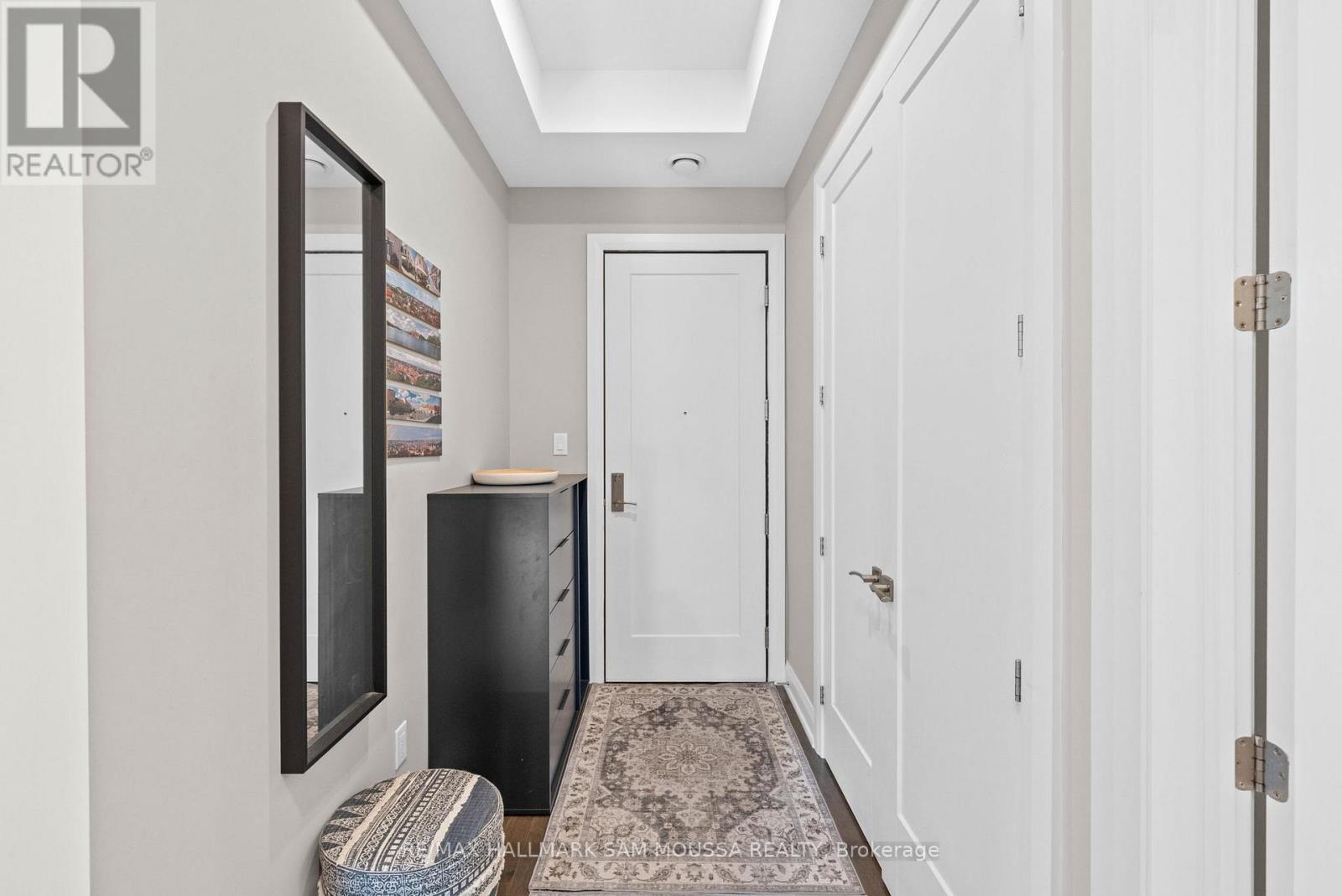 101 - 120 Cortile Private