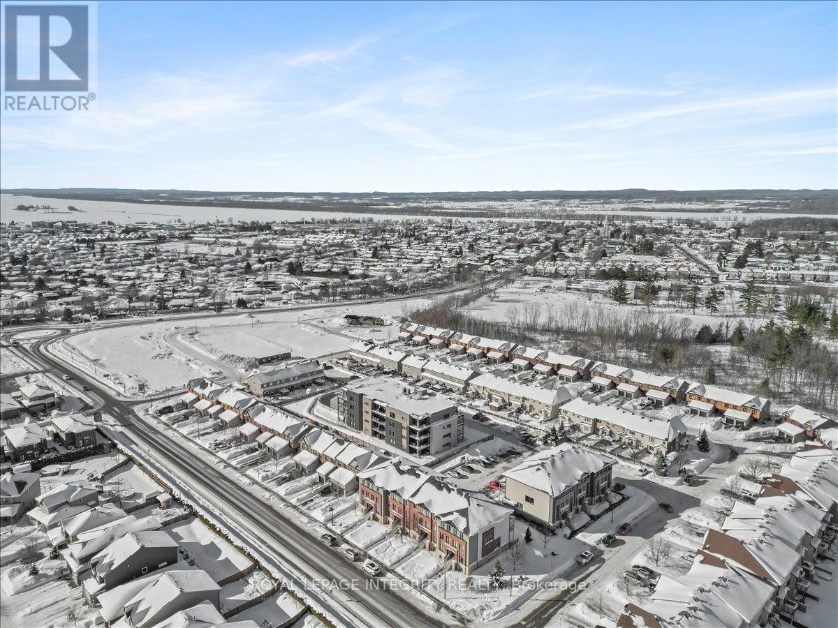 11 - 1124 Docteur Corbeil Boulevard