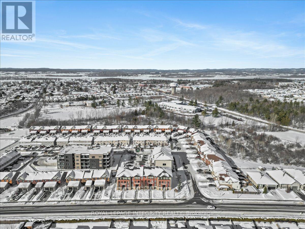 11 - 1124 Docteur Corbeil Boulevard