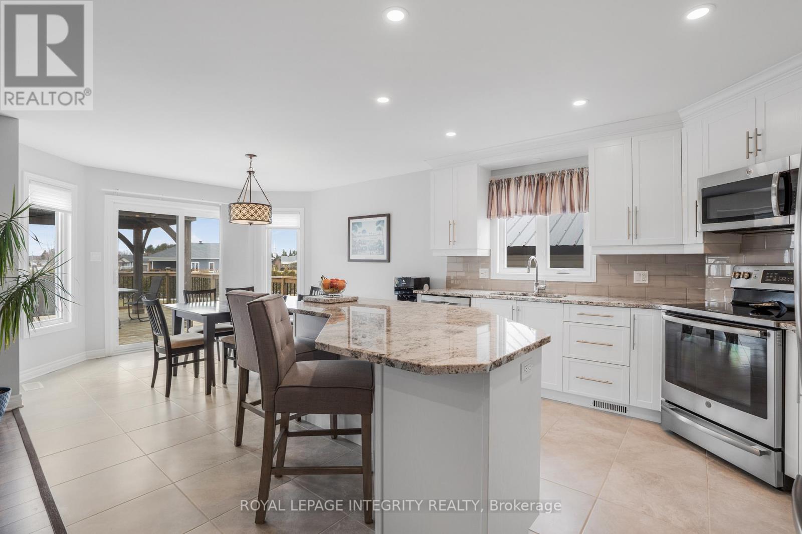 251 Rue Des Violettes Street