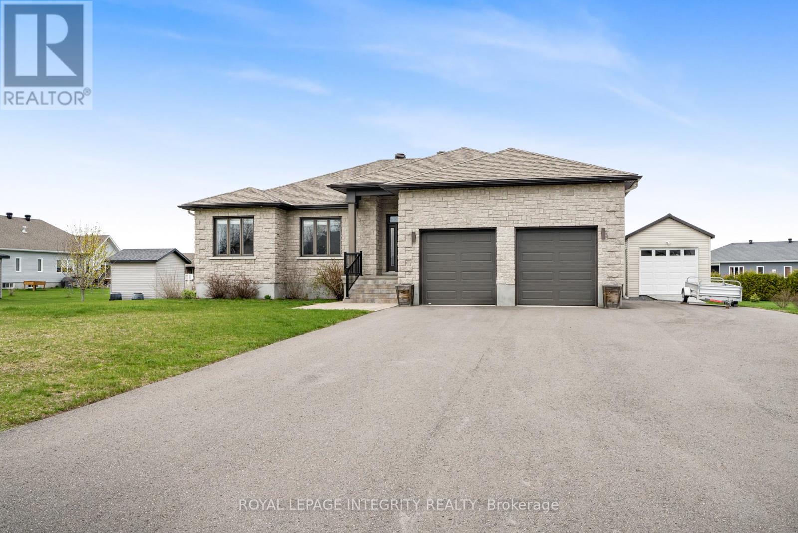 251 Rue Des Violettes Street