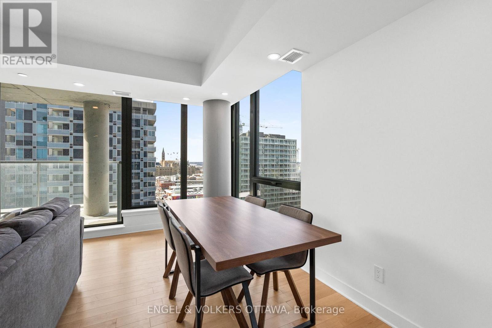 1802 - 180 George Street