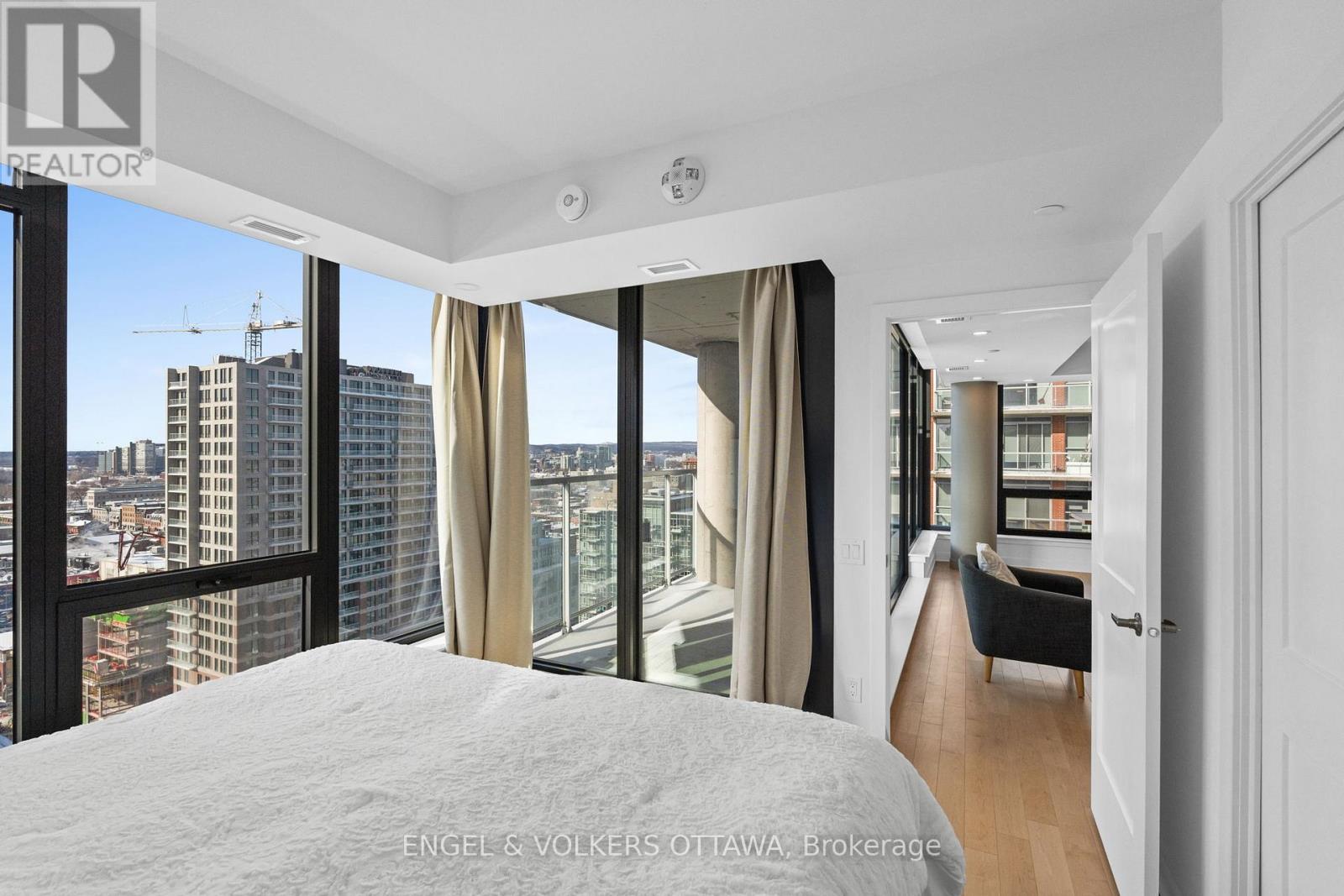 1802 - 180 George Street