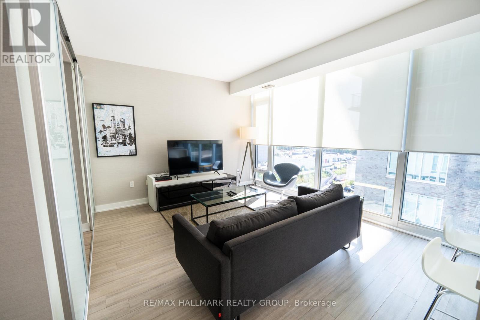 611 - 111 Champagne Avenue