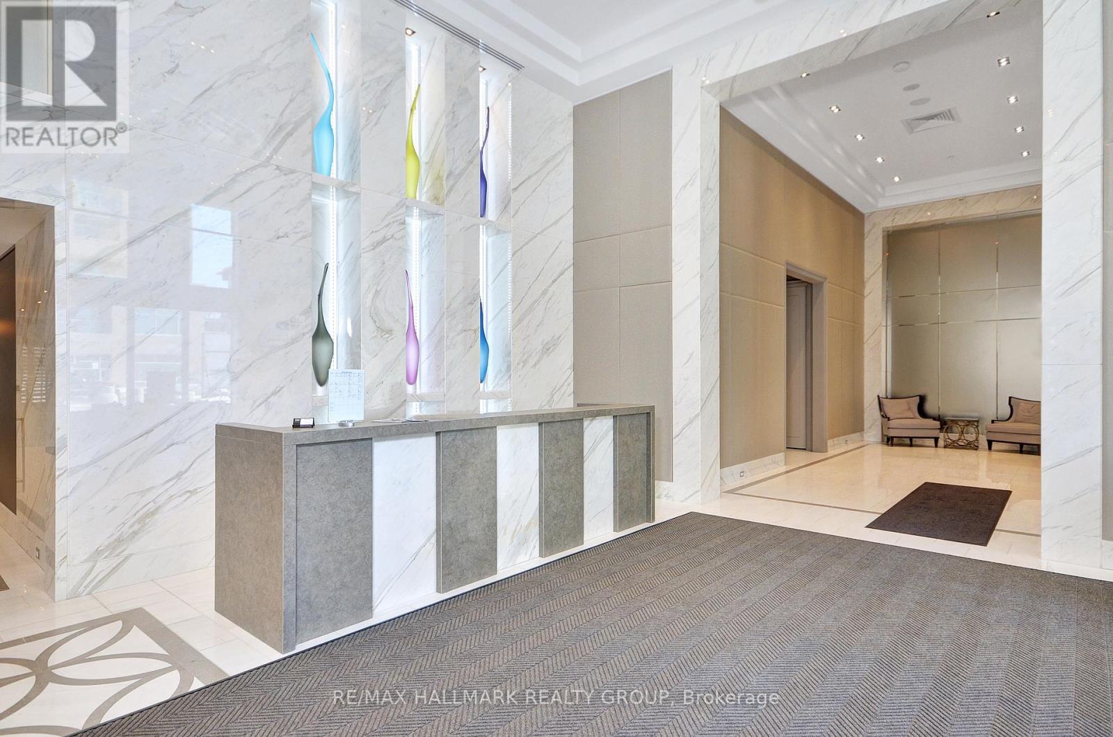 611 - 111 Champagne Avenue