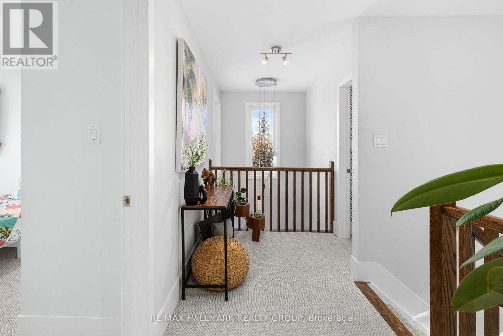 3311 Barlow Crescent