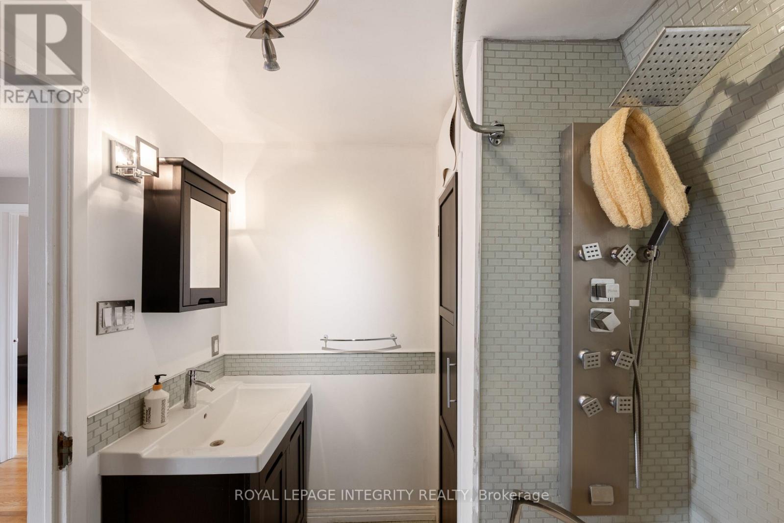 2061 Prince Of Wales Drive