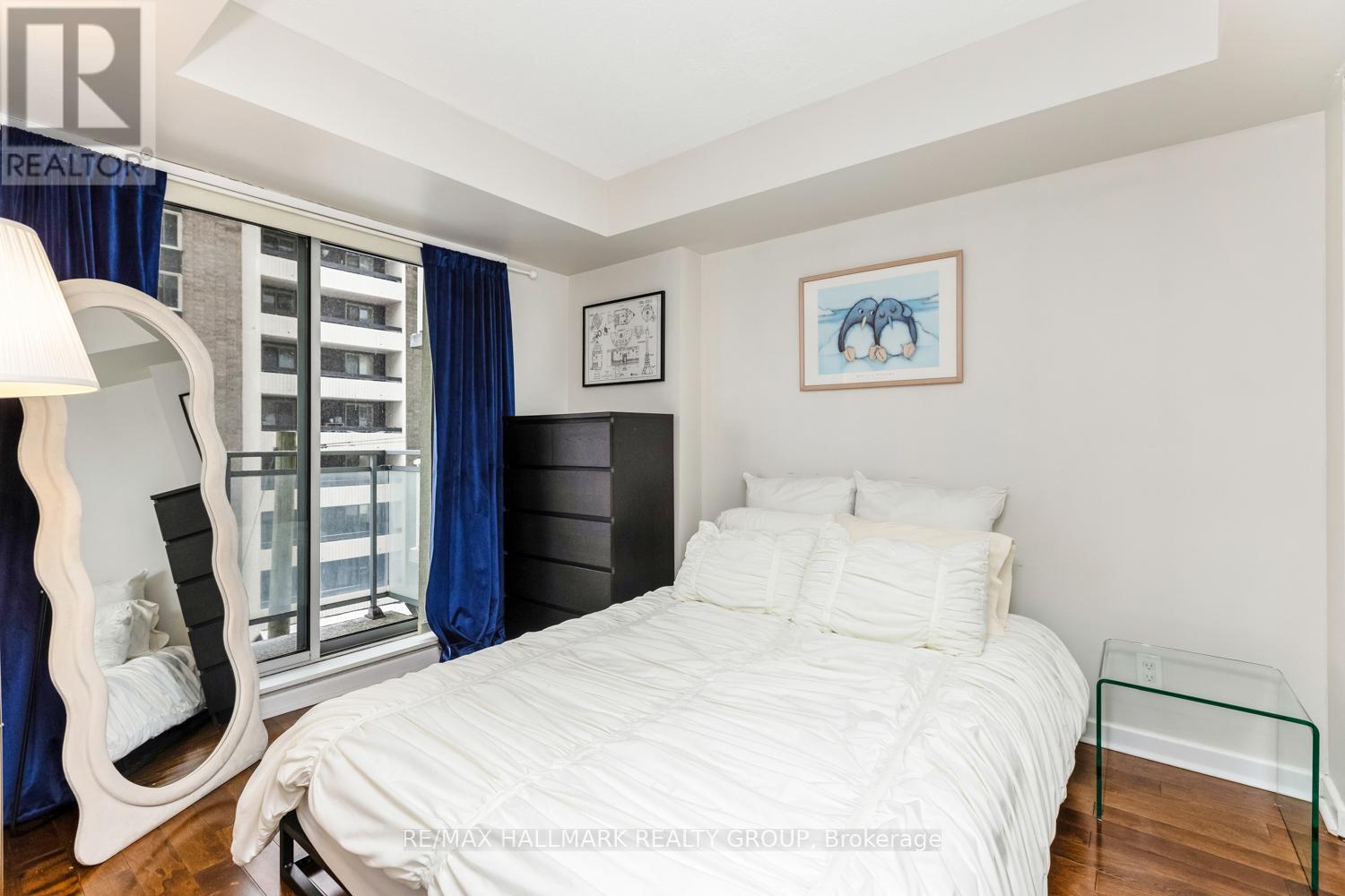 502 - 138 Somerset Street W