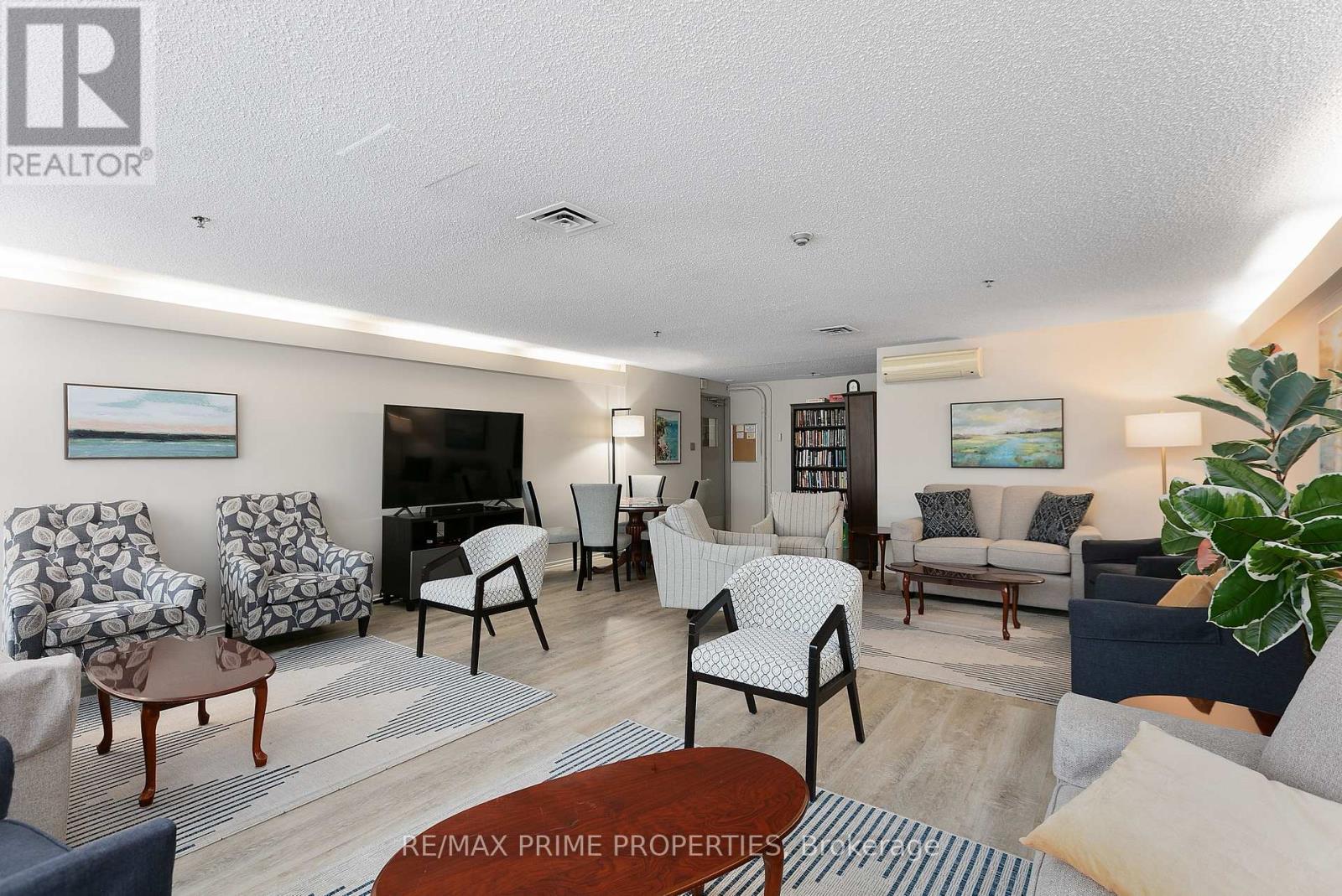 1603 - 1081 Ambleside Drive