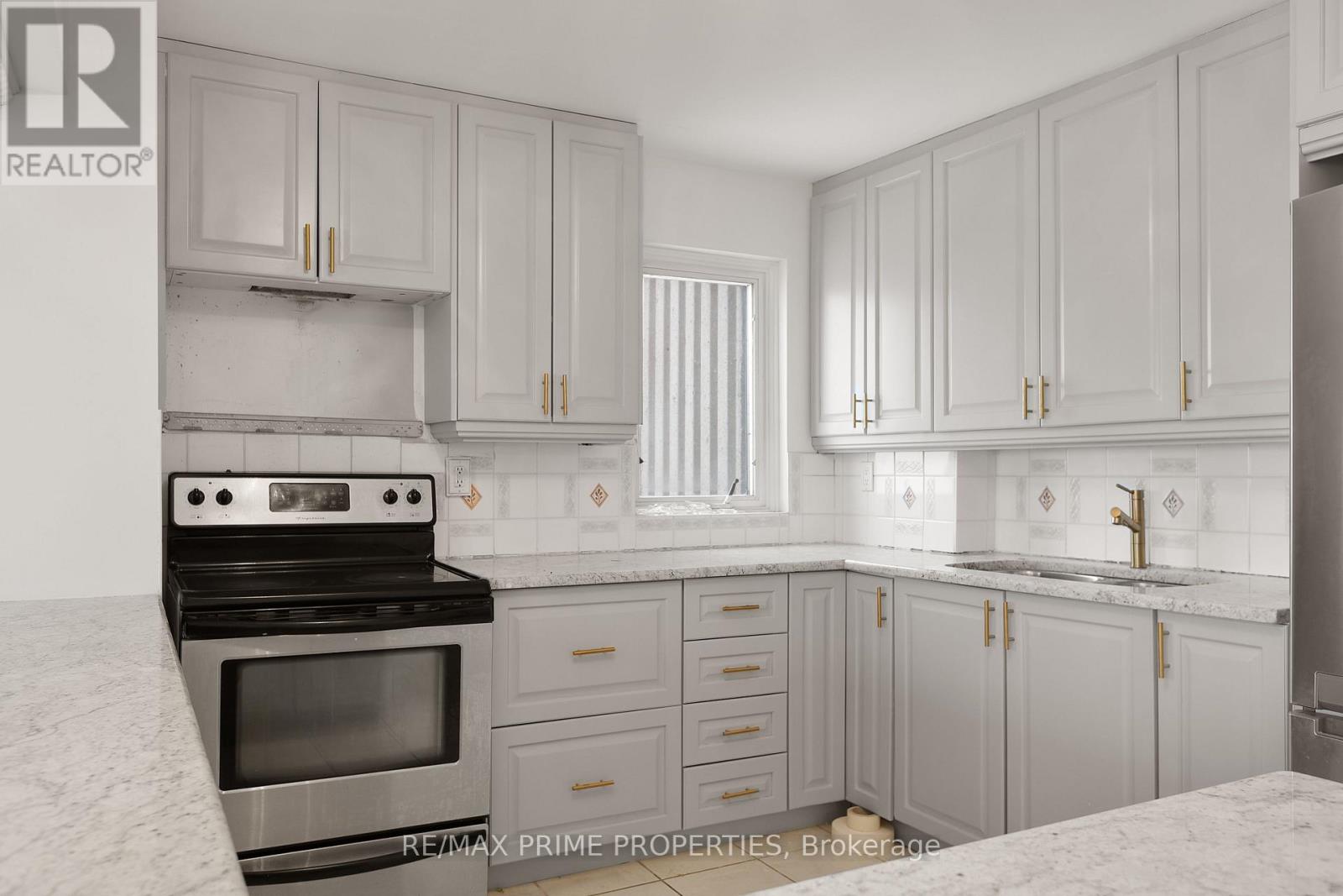 1603 - 1081 Ambleside Drive