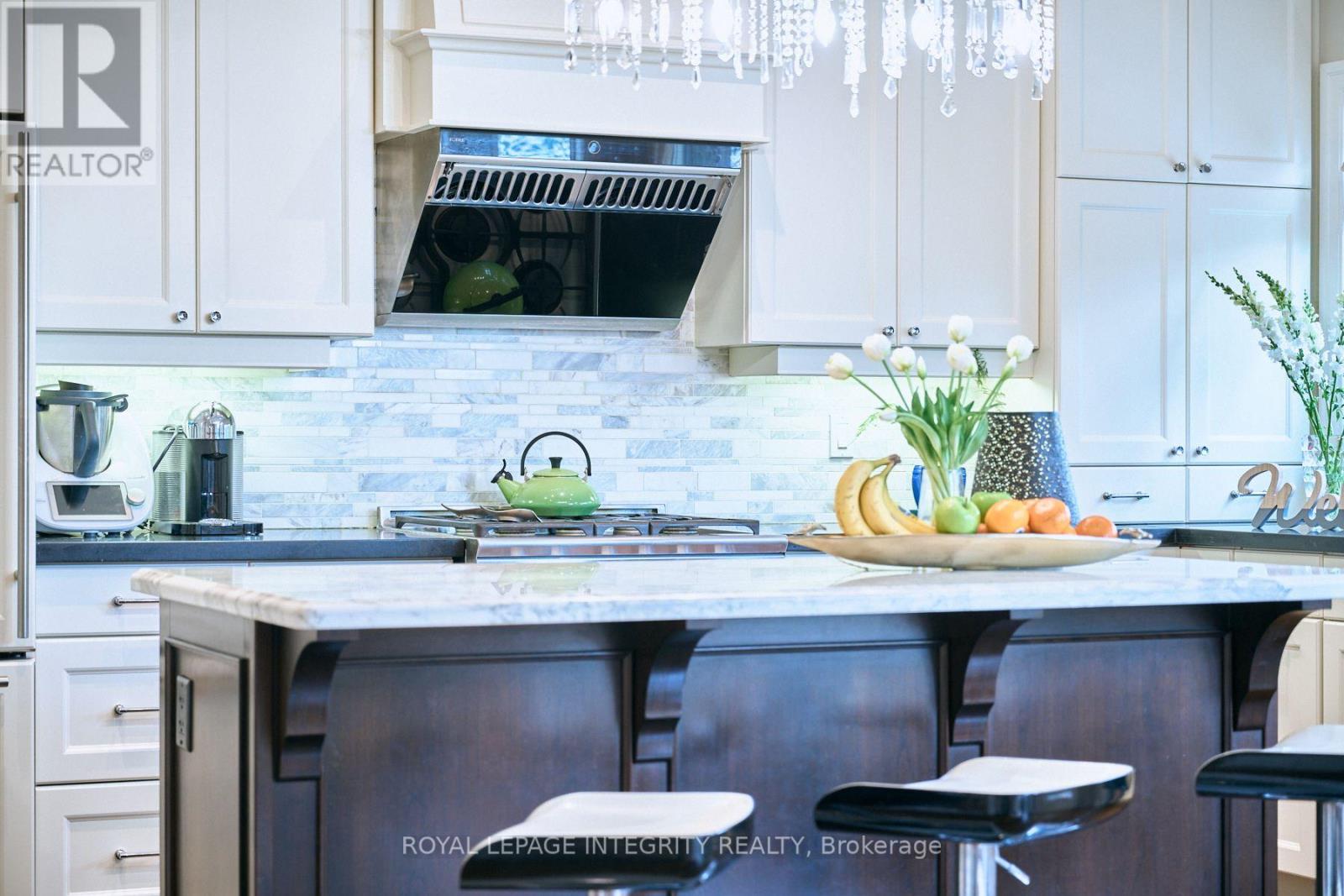 103 Black Maple Private