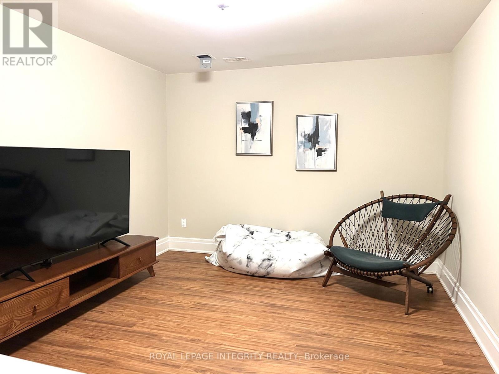 103 Black Maple Private