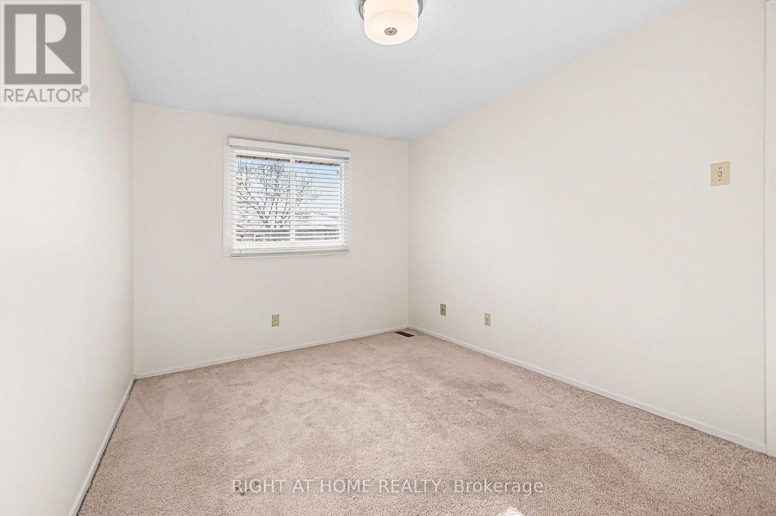 51 - 1213 Bowmount Street