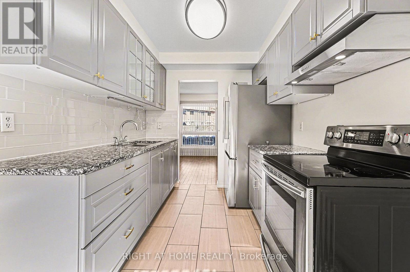 51 - 1213 Bowmount Street