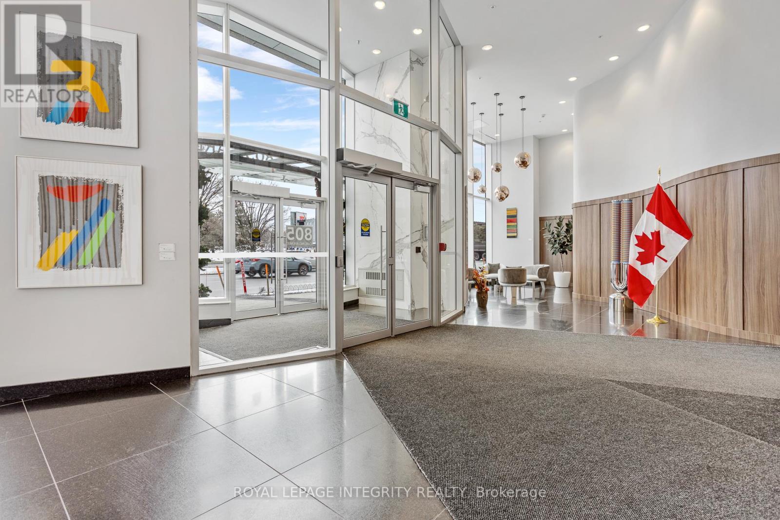 3505 - 805 Carling Avenue