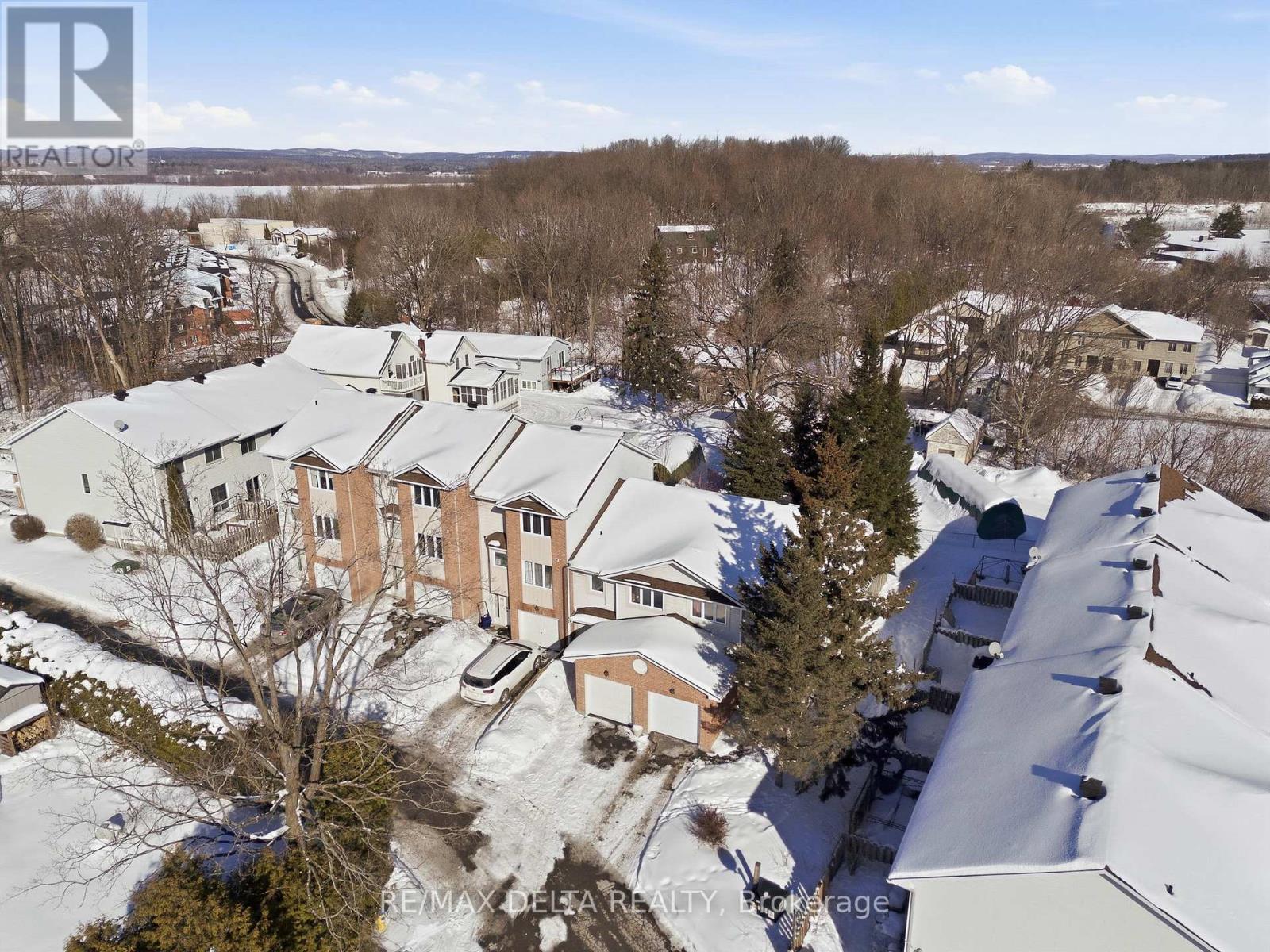 7 - 1948 Riviera Terrace