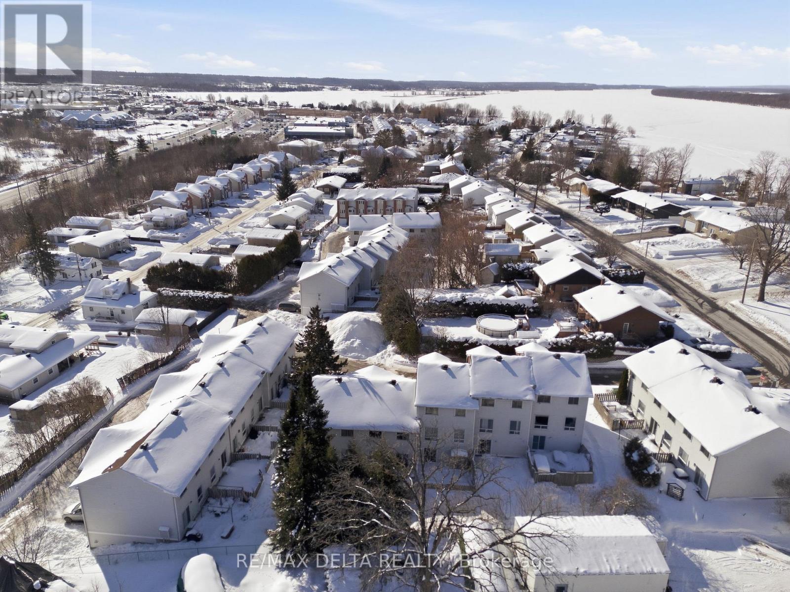 7 - 1948 Riviera Terrace