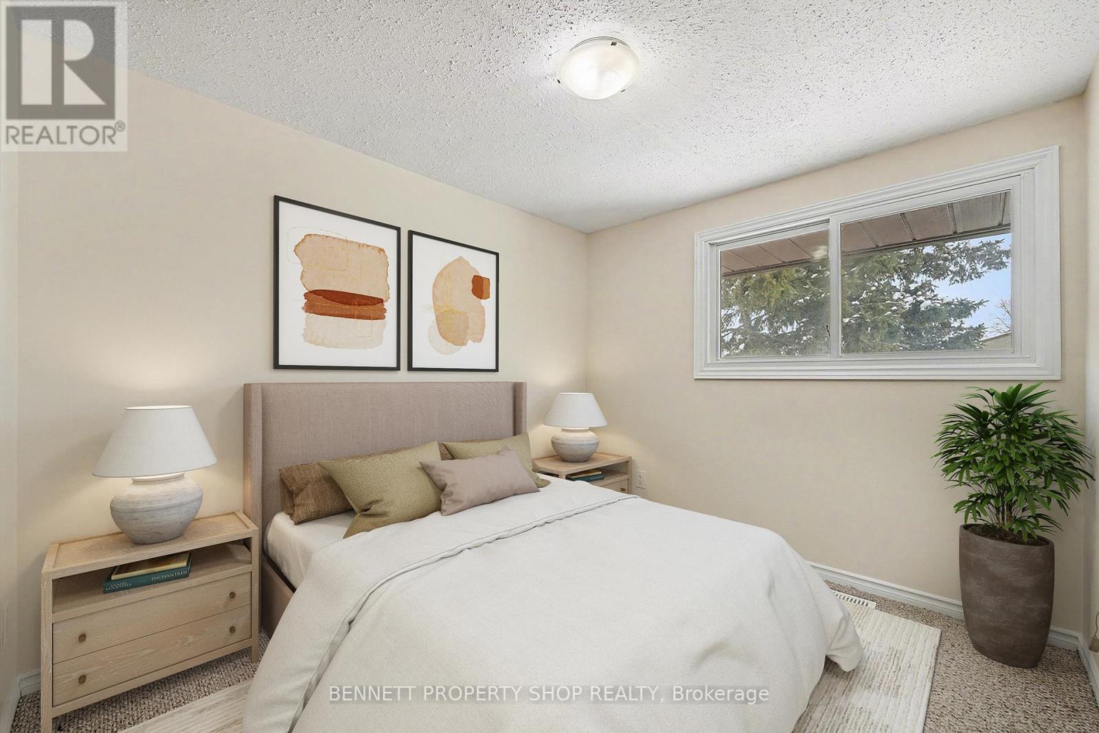 22 - 2570 Southvale Crescent