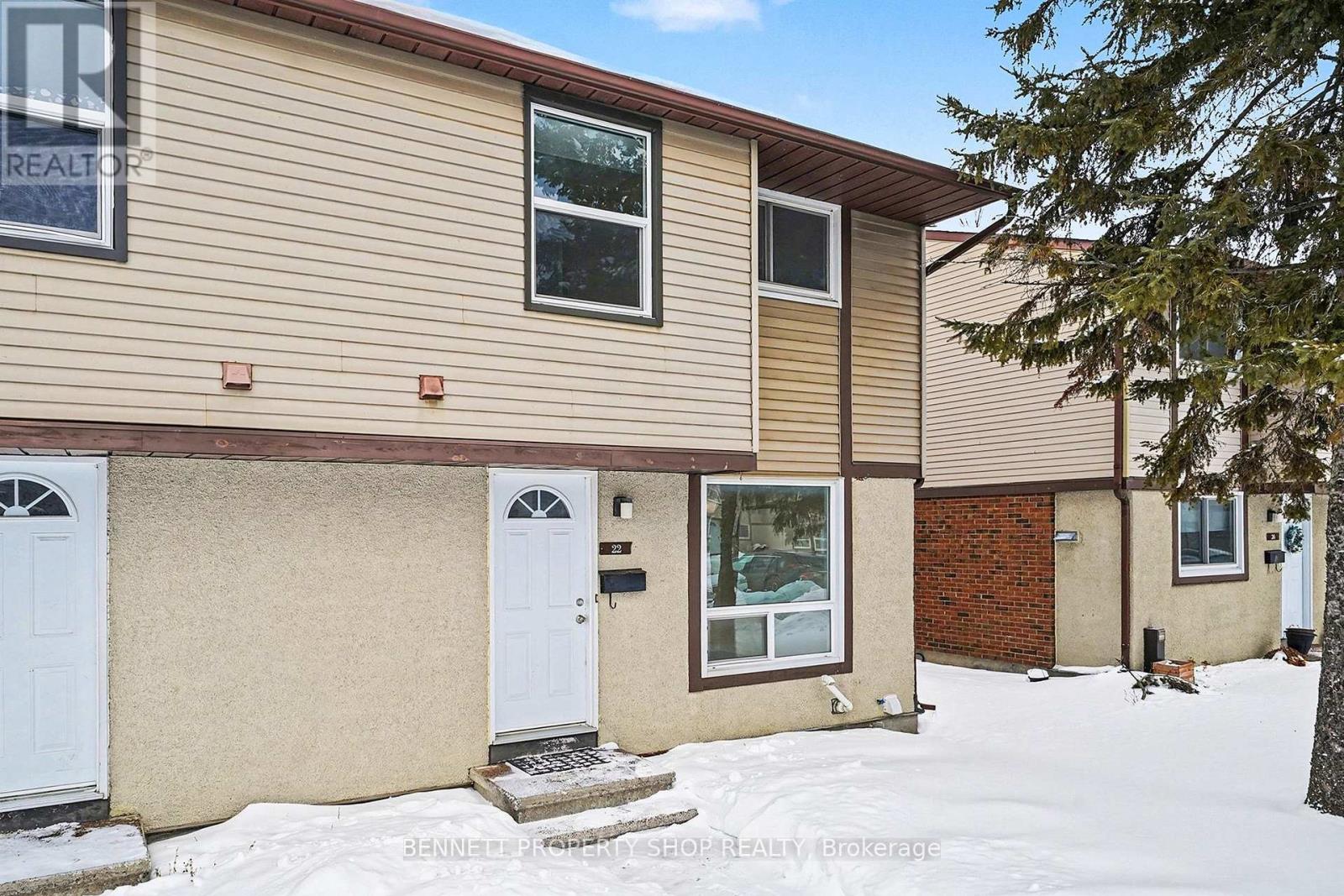 22 - 2570 Southvale Crescent