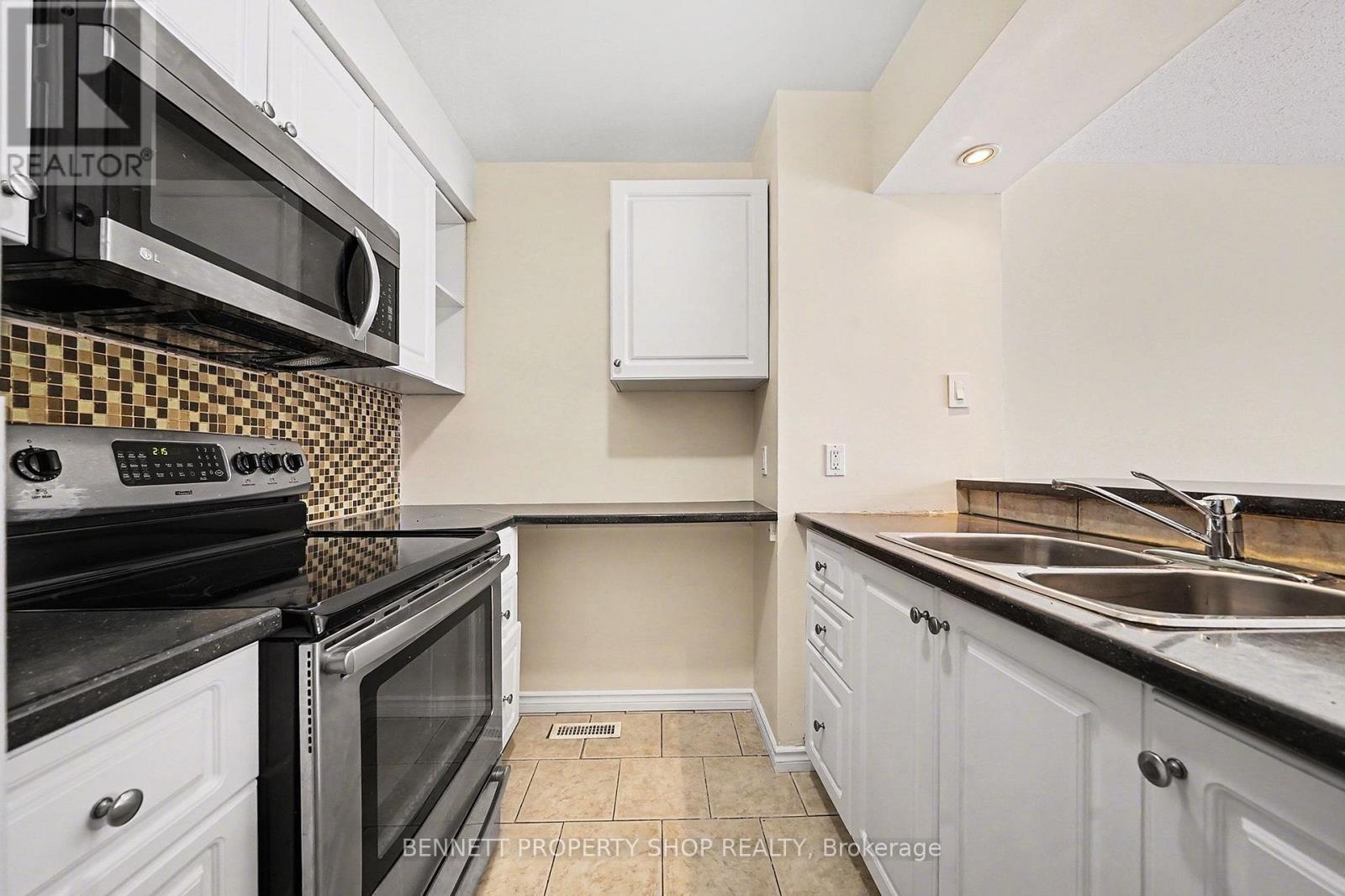 22 - 2570 Southvale Crescent