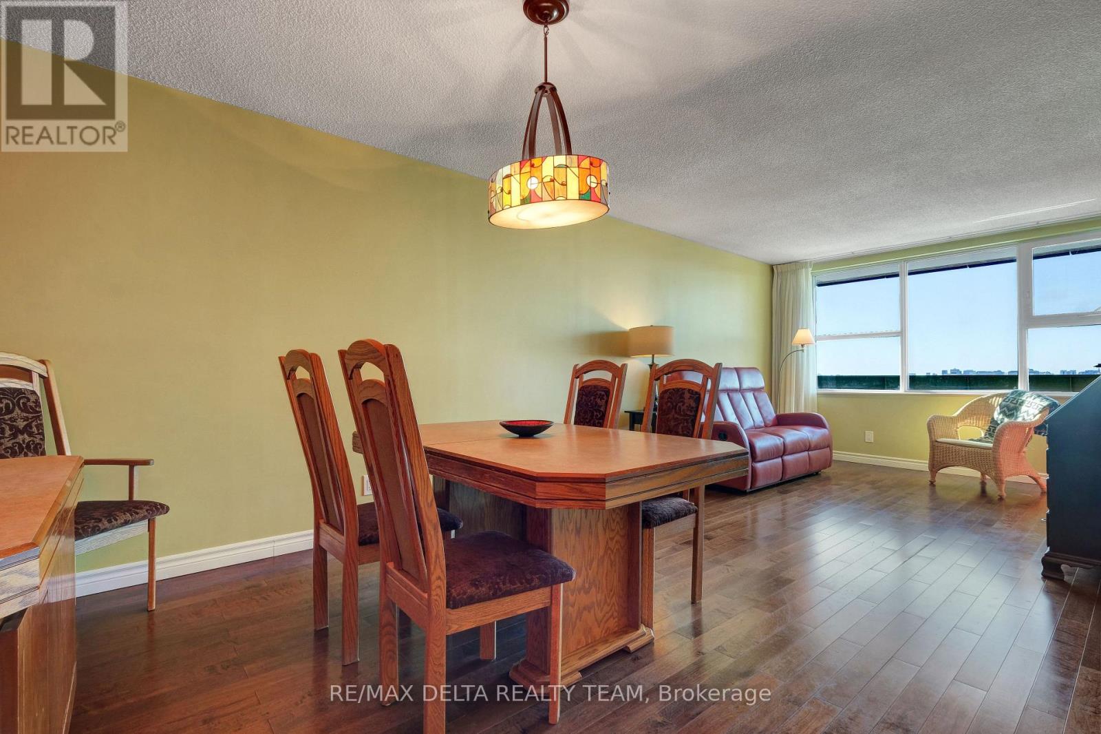 1001 - 555 Brittany Drive