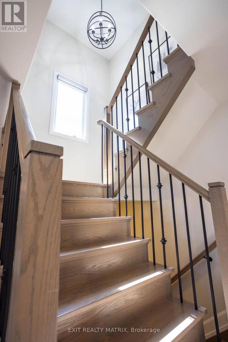 521 Marseille Street