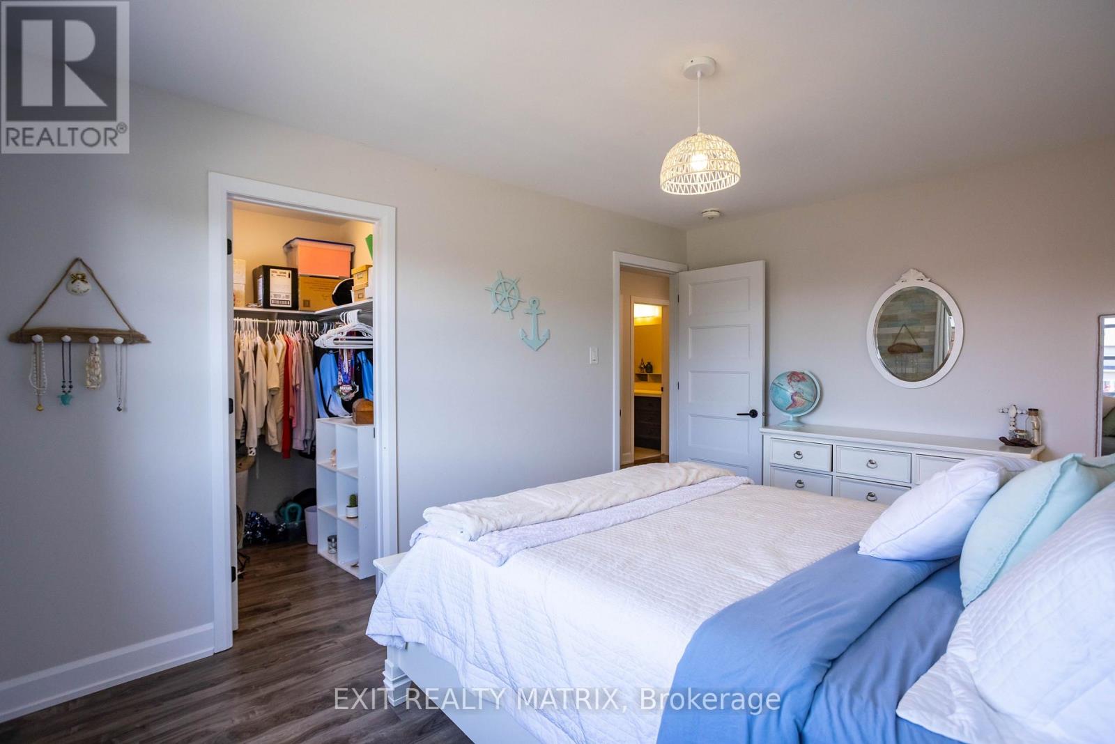 521 Marseille Street