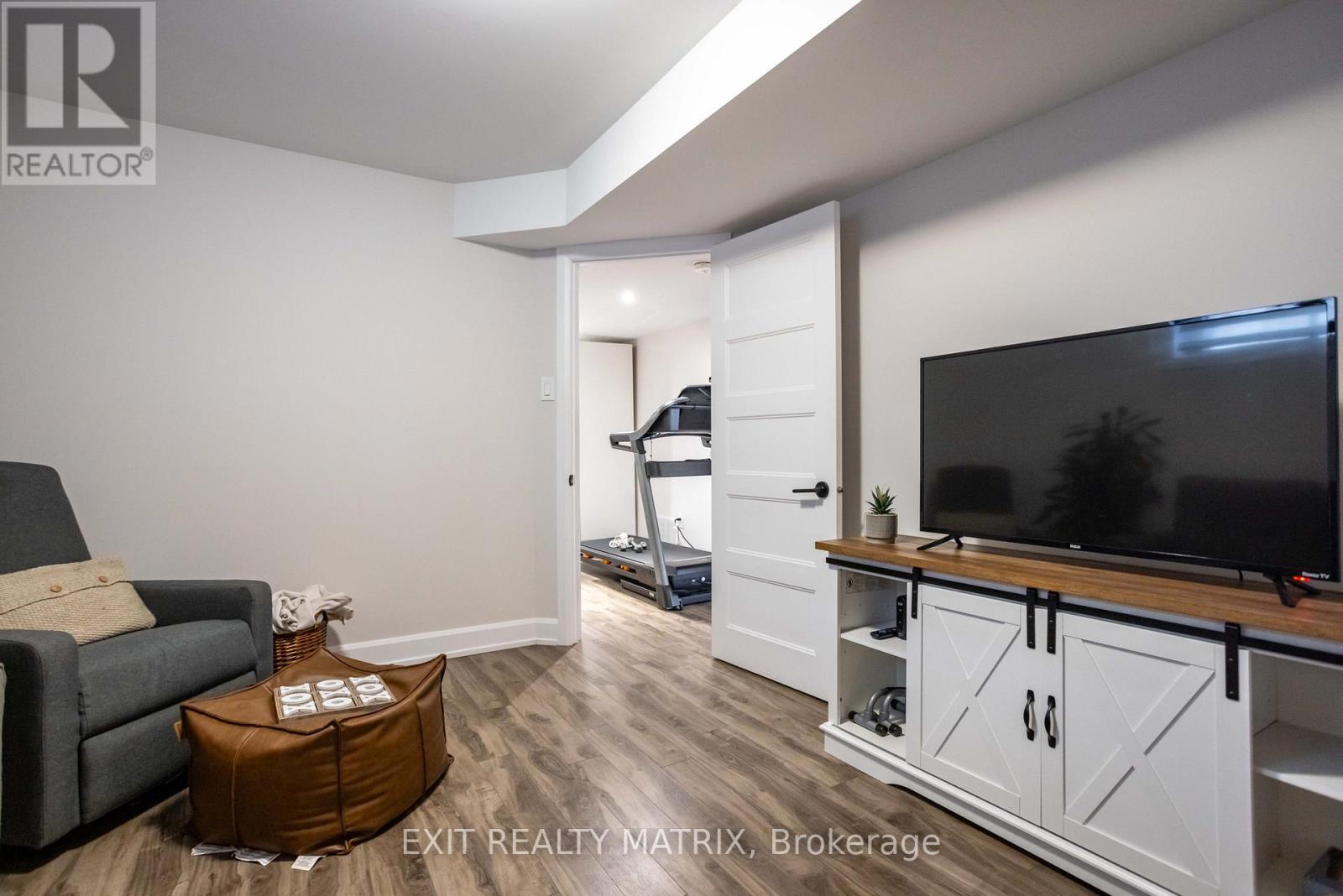 521 Marseille Street