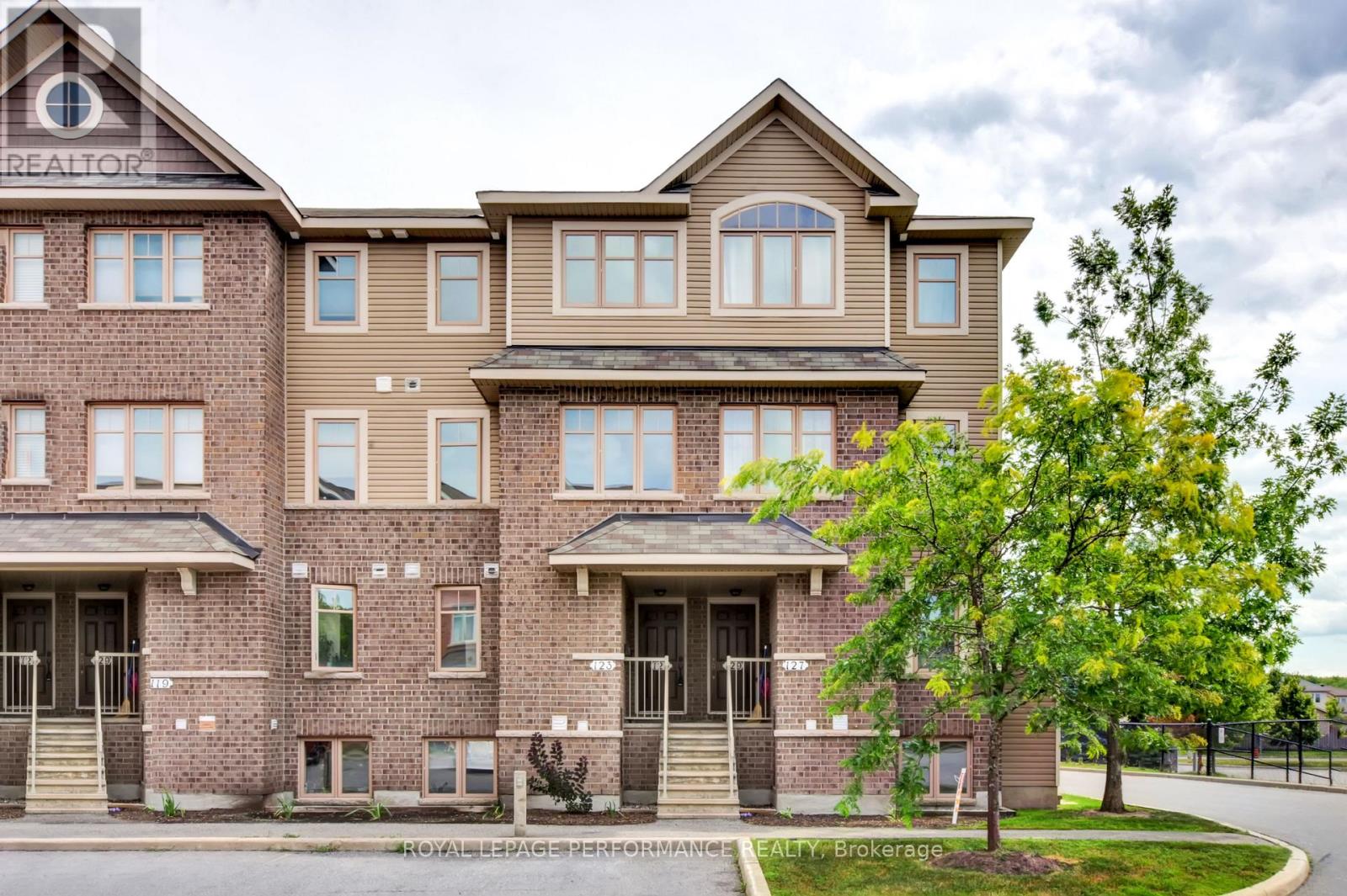 125 Windswept Private