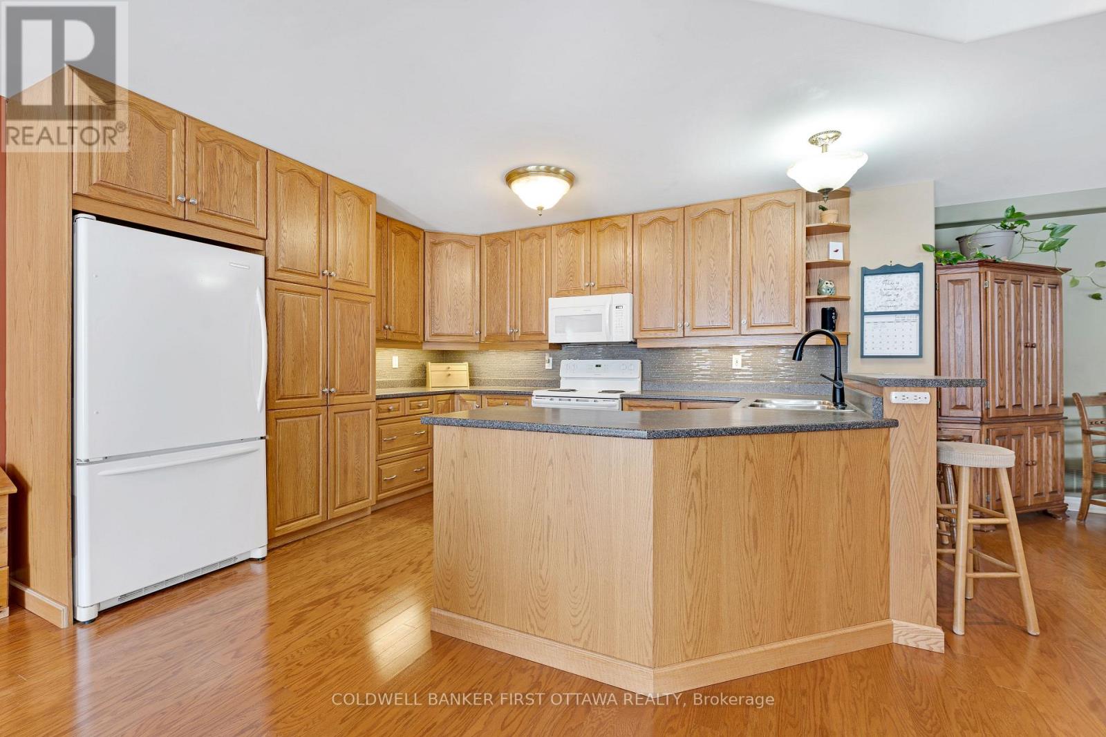 2600 Ramsay Concession 2b