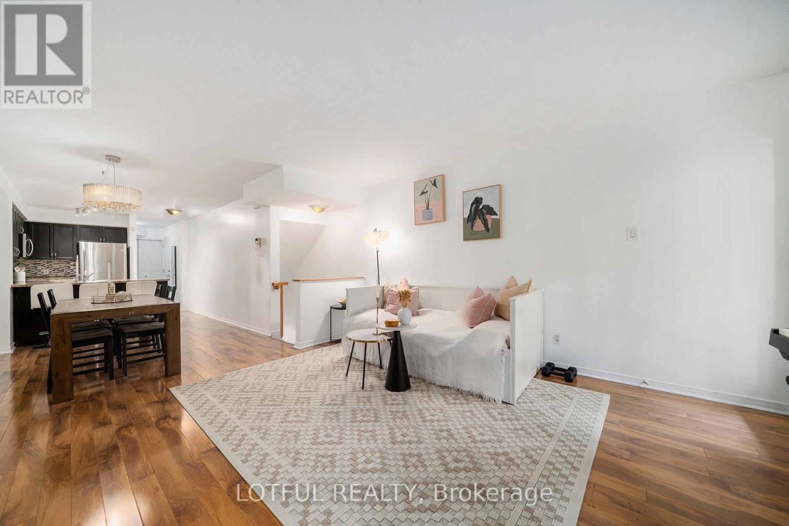 58 Steele Park Private