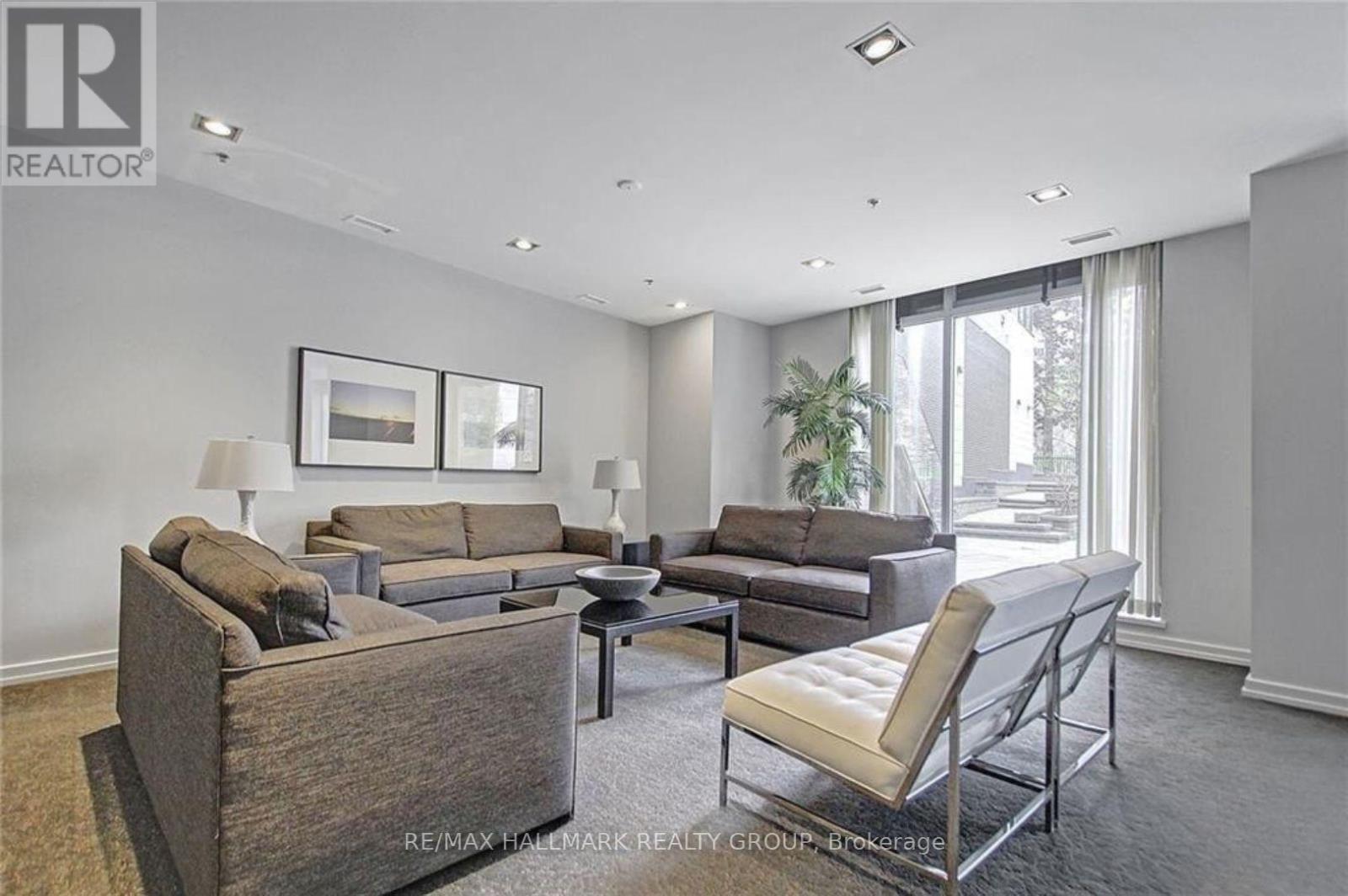 103 - 360 Patricia Avenue