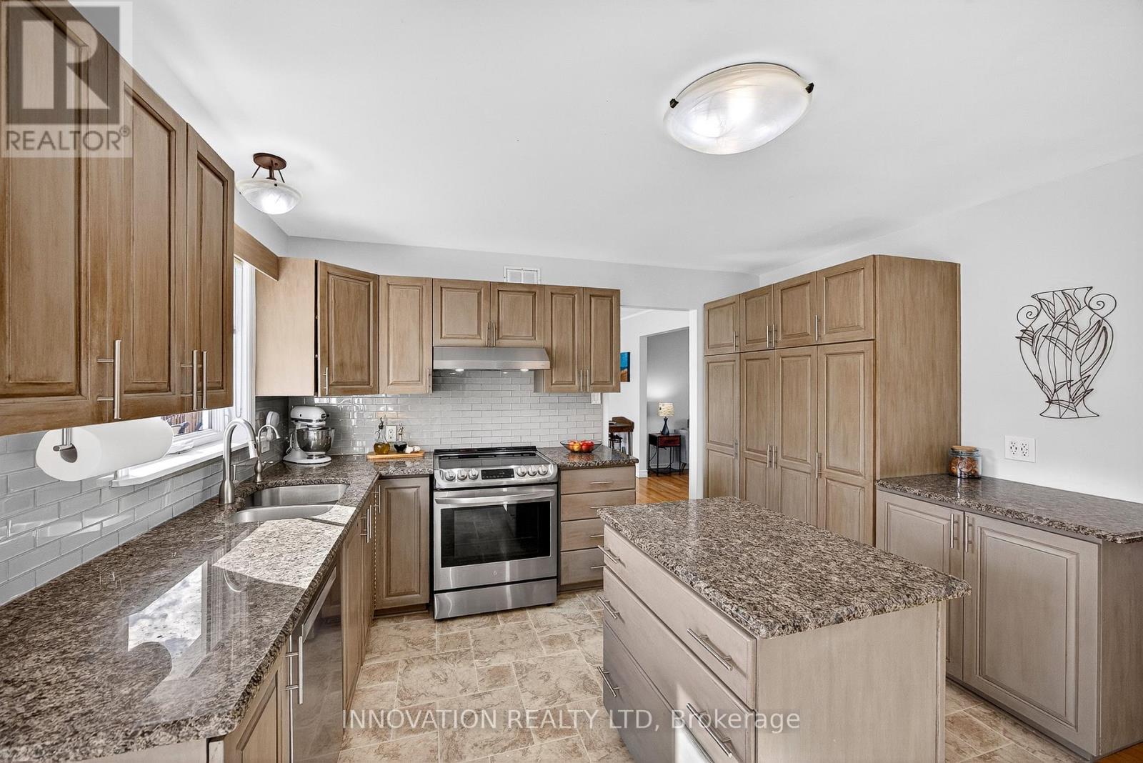 201 Greystone Crescent