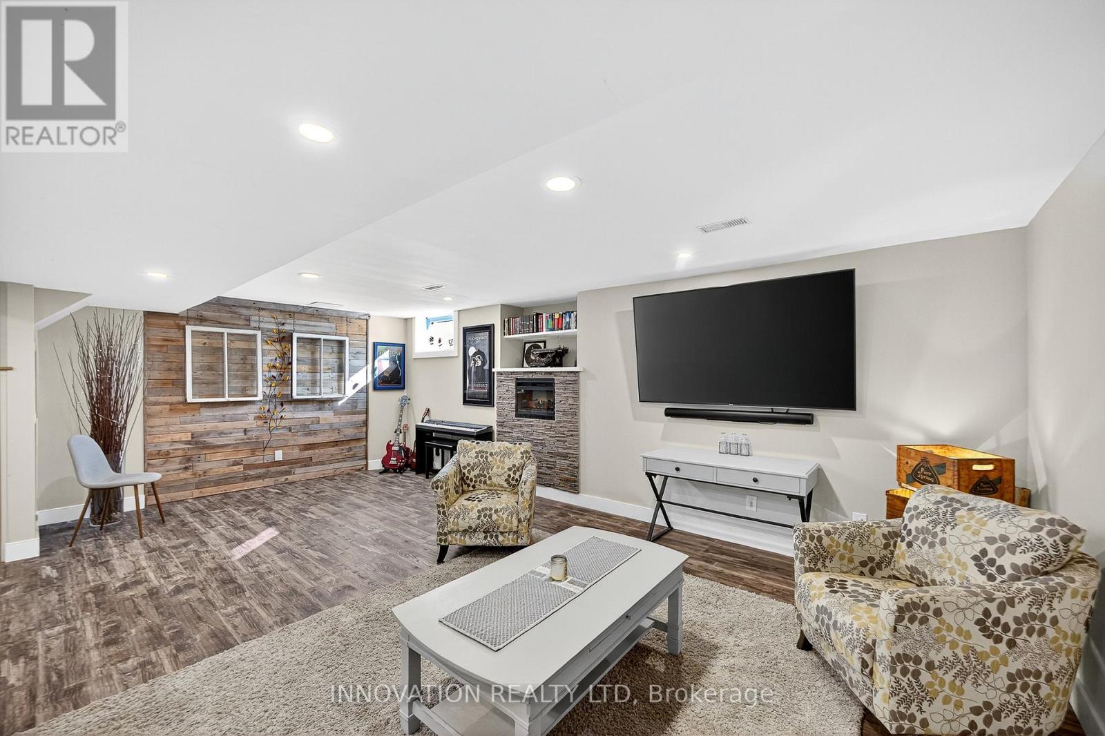 201 Greystone Crescent