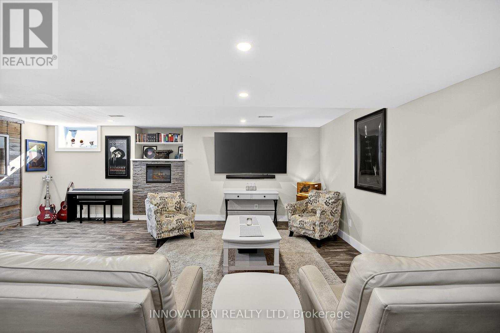 201 Greystone Crescent